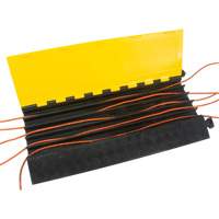 Protecteur de c&acirc;bles en polyur&eacute;thane, 5 canaux, 35,43" lo x 19,69" la x 2" h Par Equipment