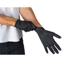 Emballages de gants jetables pour machine distributrice, Petit, Nitrile, 5 mils, Sans poudre, Noir, Classe 2 Par Equipment