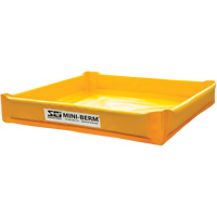 Berme de confinement compacte Mini-Berm en PVC jaune, Capacit&eacute; 34 gal. US, 3' la x 3' lo x 6" h Par Equipment