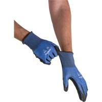 Gants l&eacute;gers et haute dext&eacute;rit&eacute; r&eacute;sistants &agrave; la coupe, Taille 9, Calibre 18, Rev&ecirc;tement Mousse de nitrile, Enveloppe en Acier inoxydable/PEHP/Tungst&egrave;ne, ASTM ANSI niveau A9 Par Equipment