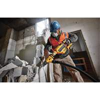 Extracteur de poussi&egrave;re pour ciselage au marteau de d&eacute;molition Par Equipment