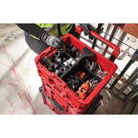 Bac &agrave; profil bas PACKOUT, 15" x 18-5/8" x 6-5/8", Noir/Rouge Par Equipment