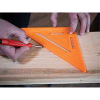 &eacute;querre de charpentier Structo-Cast&reg; de 7 po Par Equipment