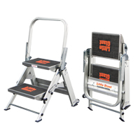 Safety Stepladder, 1.5', Aluminum, 300 lbs. Capacity, Type 1A VD431 | Par Equipment