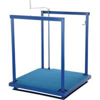 Ergonomic Posi-Crank Platform With Anti-Fatigue Mat, 36" W x 72" D, 500 lbs. Capacity, All-Welded VD460 | Par Equipment