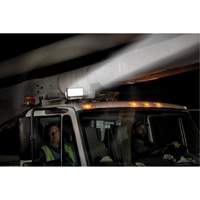 Ensemble d'&eacute;clairage orientable polyvalent &agrave; t&eacute;l&eacute;commande, DEL, 4250 lumens Par Equipment